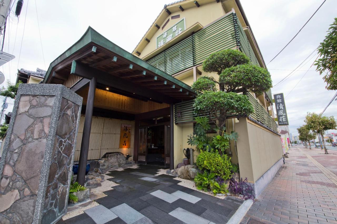 Ryokan Seifuso Omuta Bagian luar foto