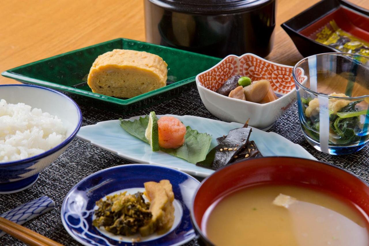 Ryokan Seifuso Omuta Bagian luar foto