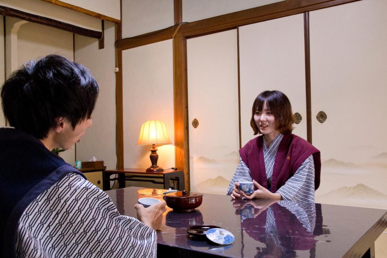 Ryokan Seifuso Omuta Bagian luar foto