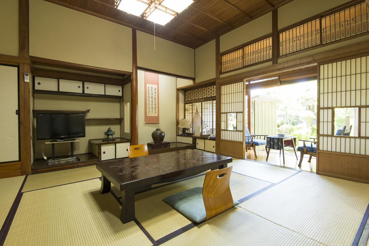 Ryokan Seifuso Omuta Bagian luar foto